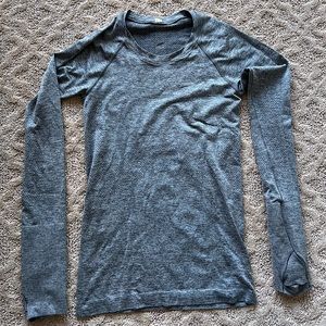 Lululemon long sleeve athletic top
